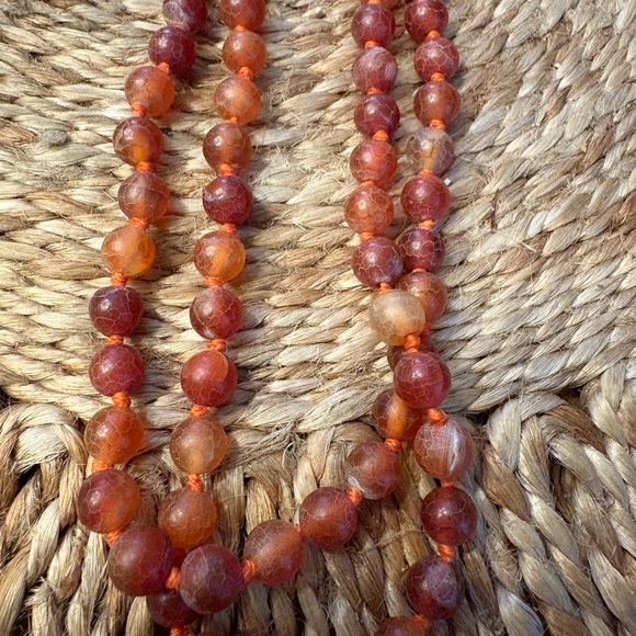 Elegant Beaded Necklace in Rich Red Tones - Picture 2 of 3